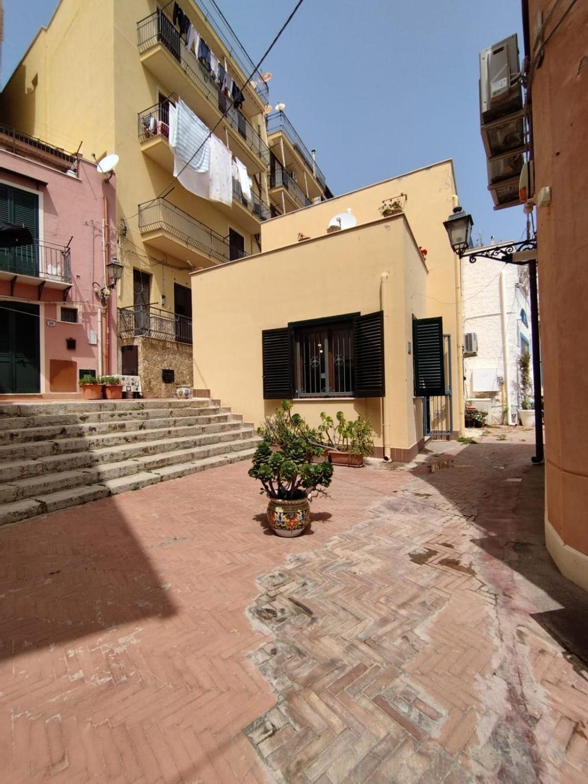 Villa Casa Maria Elena Santa Flavia Exterior foto