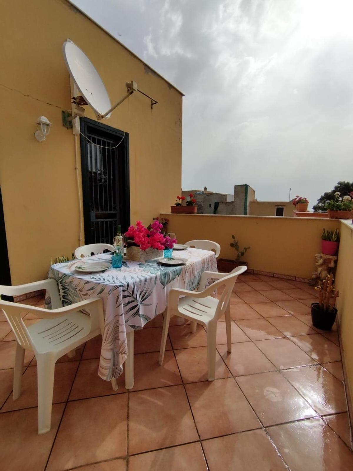 Villa Casa Maria Elena Santa Flavia Exterior foto